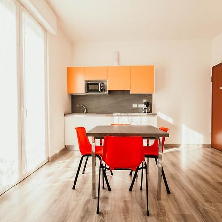 Al 13 Rosso - Lakeside Leisure & Business Stresa Buitenkant foto