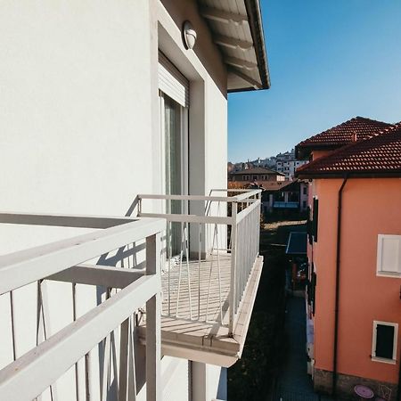 Al 13 Rosso - Lakeside Leisure & Business Stresa Buitenkant foto