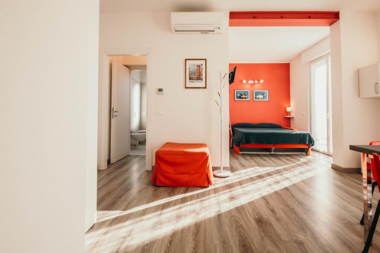 Al 13 Rosso - Lakeside Leisure & Business Stresa Buitenkant foto