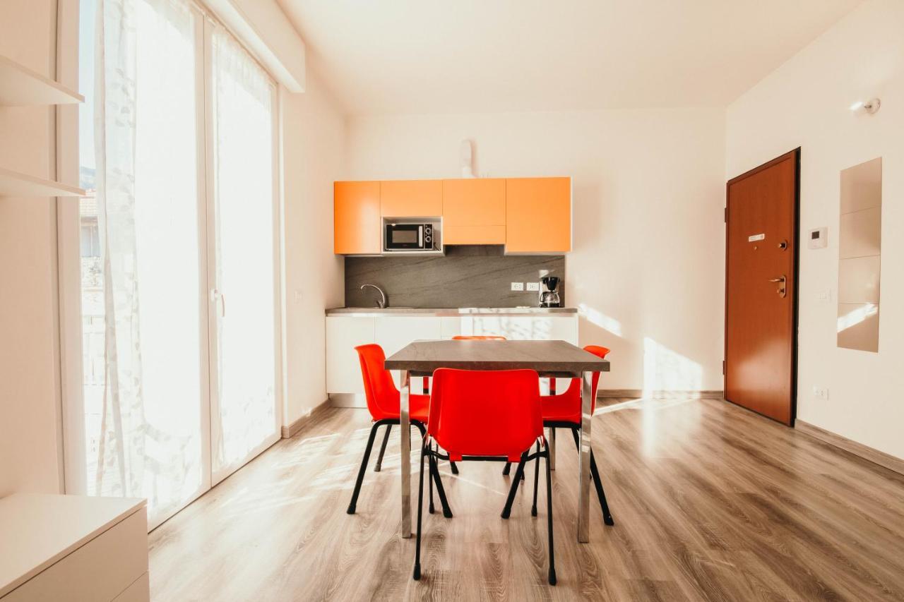 Al 13 Rosso - Lakeside Leisure & Business Stresa Buitenkant foto