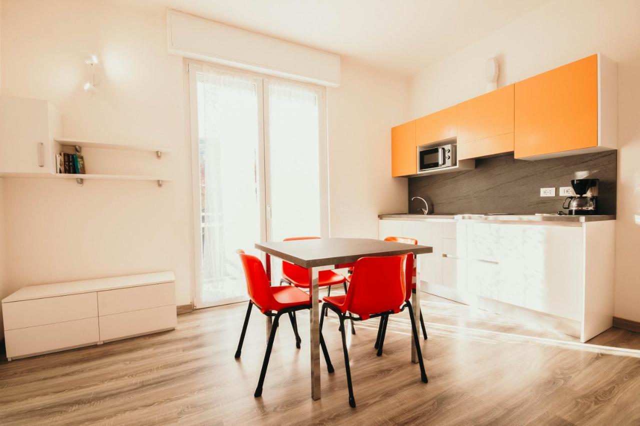Al 13 Rosso - Lakeside Leisure & Business Stresa Buitenkant foto