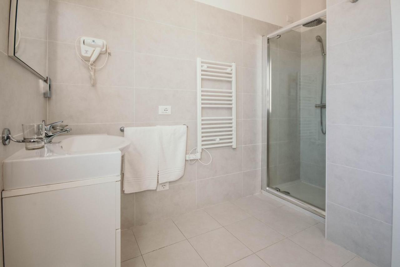 Al 13 Rosso - Lakeside Leisure & Business Stresa Buitenkant foto