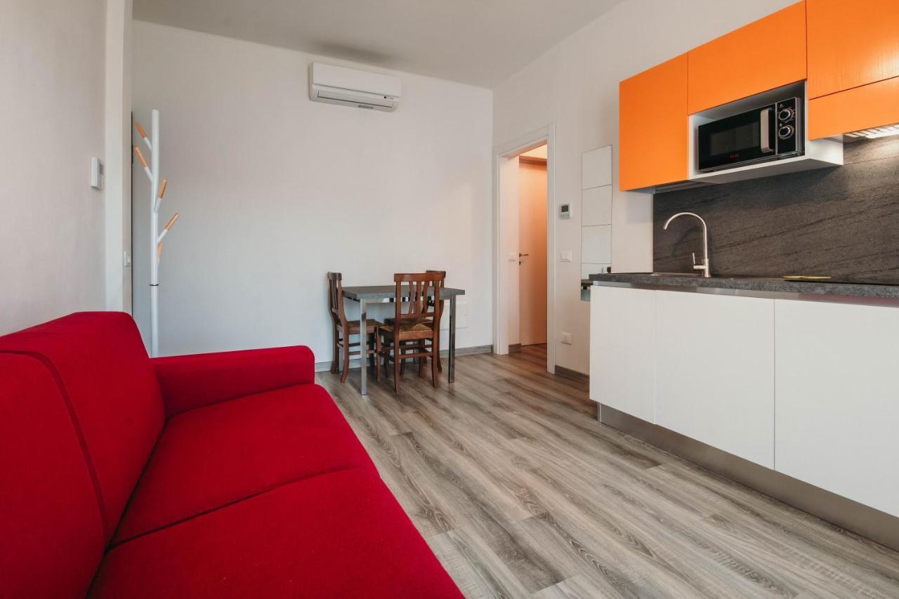 Al 13 Rosso - Lakeside Leisure & Business Stresa Buitenkant foto